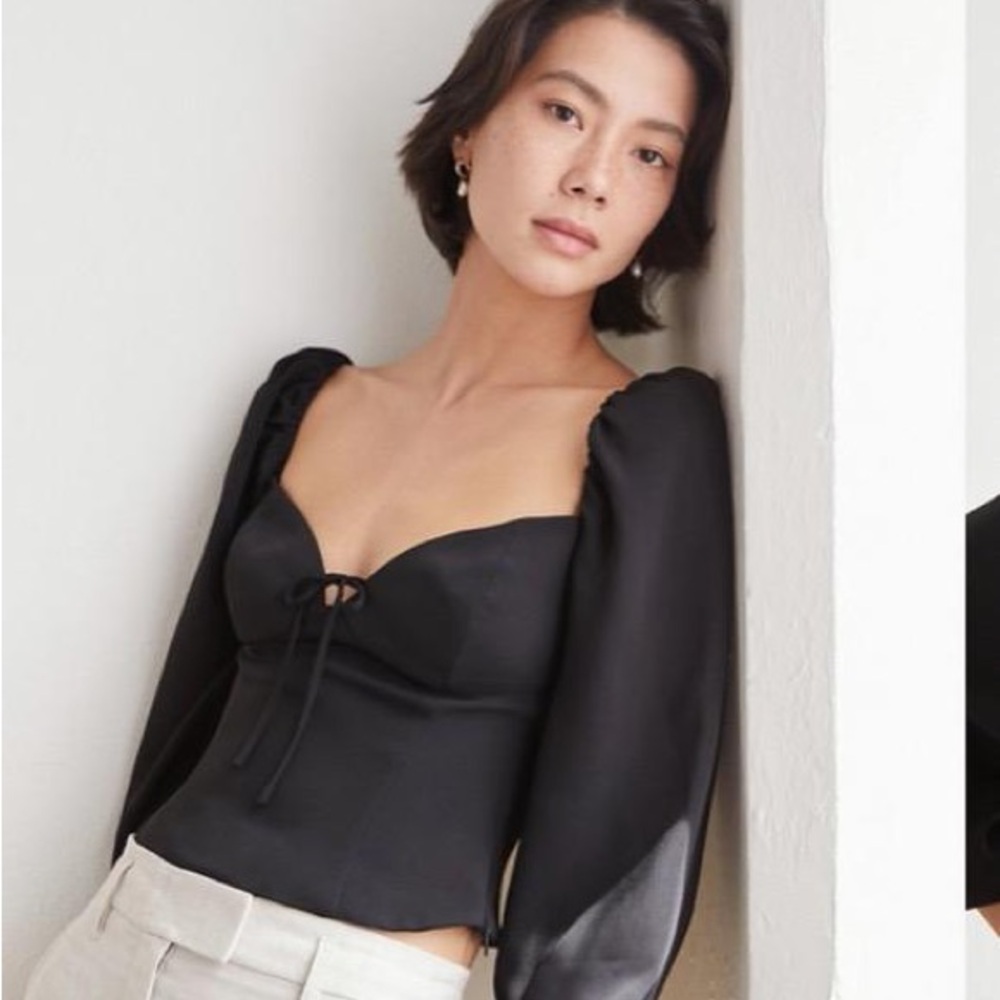 Aritzia - Wilfred Novella Blouse